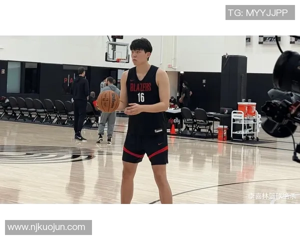 克林根与杨瀚森同样出色的策应与传球能力分析